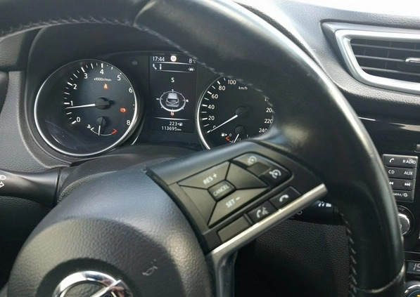 Nissan Qashqai cena 78900 przebieg: 113693, rok produkcji 2017 z Bełchatów małe 781
